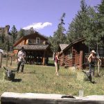 yellowstone lodging elephant head lodge roping