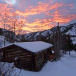 yellowstone lodging outdoor scenery sunset